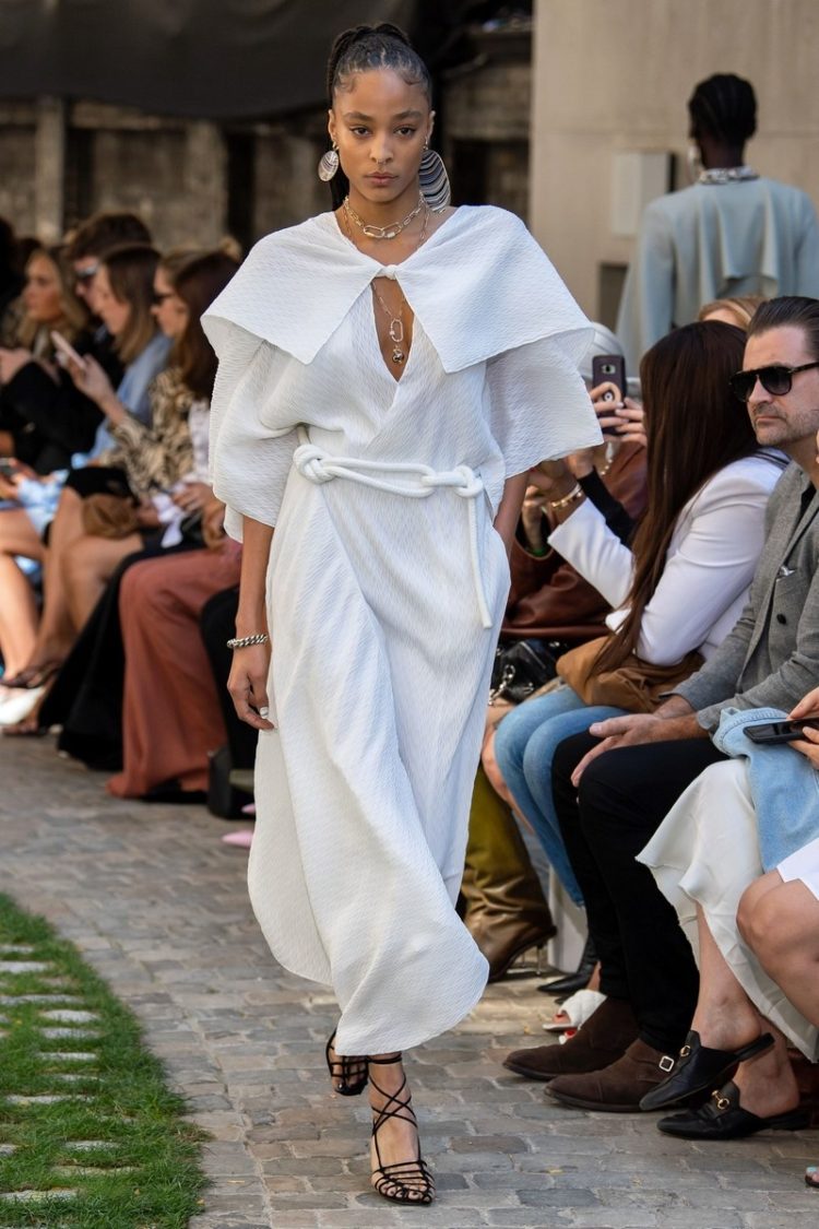 Trend Report: Command Attention in All White